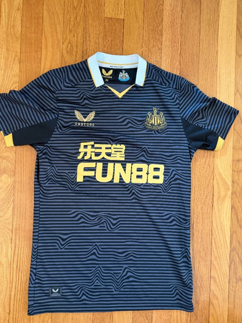 Newcastle United 2021/2022 Third Football Jersey Castore Mens Size Medium
